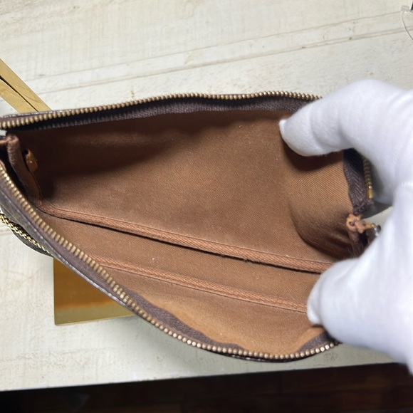 Louis Vuitton Pouch Bag Pochette Monogram ✅COA Included - Picture 10 of 16